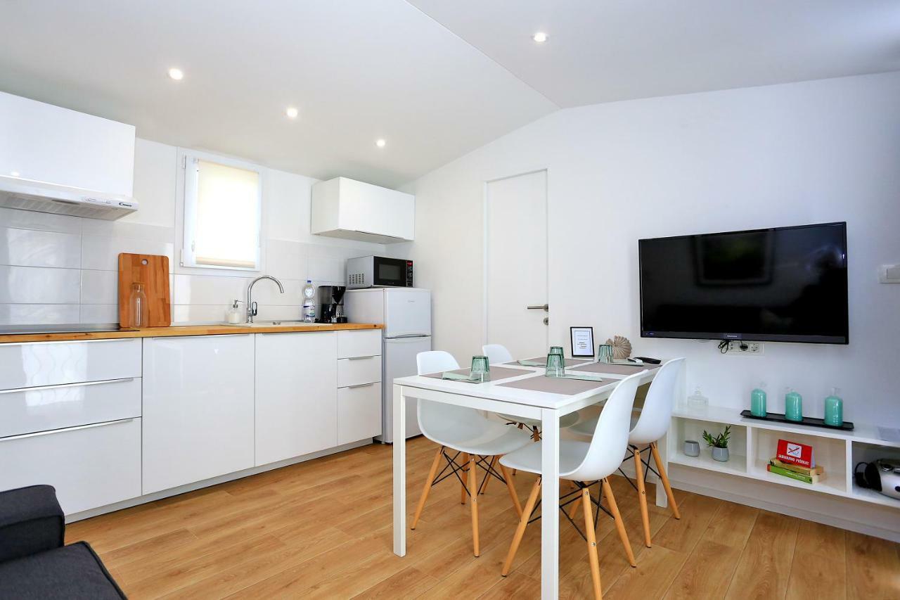 First Apartment זאדאר מראה חיצוני תמונה